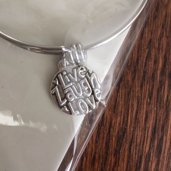 🔹Unwritten Live Laugh Love Charm Bracelet - Picture 3 of 5